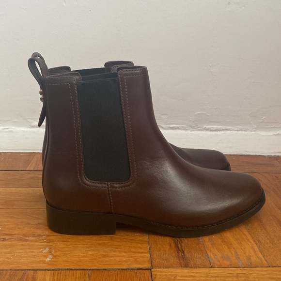 Never Worn Coach Maeve Brown Leather Chelsea Boot - Picture 3 of 8